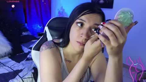 Celeste Bonet  online show from November 20, 2025, 12:16 pm