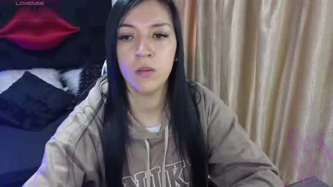 Celeste Bonet  online show from December 5, 2025, 11:41 am