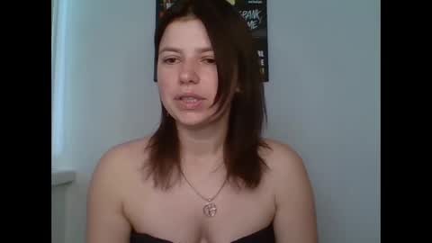 Snapshot of make_mesmile chatting on May 20, 2026, 6:52 am make_mesmile online show from May 20, 2026, 6:52 am