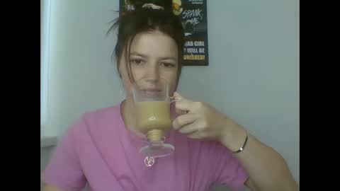 Snapshot of make_mesmile chatting on June 5, 2026, 6:20 am make_mesmile online show from June 5, 2026, 6:20 am