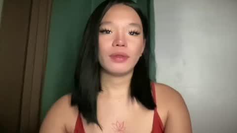 Snapshot of makemesquirt_xxx chatting on May 11, 2026, 11:57 pm KEANA online show from May 11, 2026, 11:57 pm