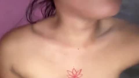 Snapshot of makemesquirt_xxx chatting on May 14, 2026, 1:40 pm KEANA online show from May 14, 2026, 1:40 pm