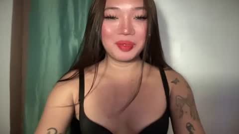 Snapshot of makemesquirt_xxx chatting on May 29, 2026, 2:20 am KEANA online show from May 29, 2026, 2:20 am