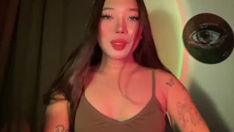 Snapshot of makemesquirt_xxx chatting on June 12, 2026, 1:48 am KEANA online show from June 12, 2026, 1:48 am
