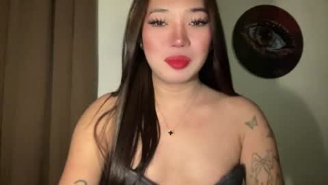 Snapshot of makemesquirt_xxx chatting on July 18, 2026, 12:48 am KEANA online show from July 18, 2026, 12:48 am