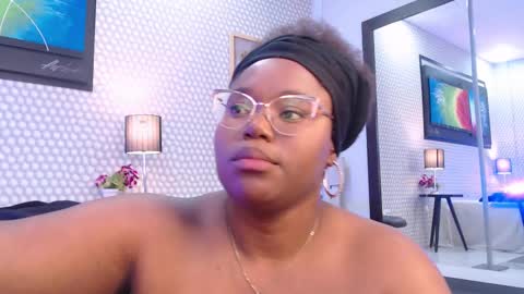 makena online show from February 18, 2025, 9:54 am