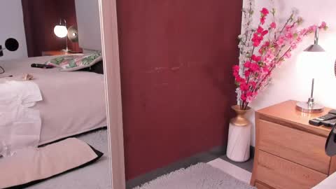 Snapshot of makena_gh chatting on May 17, 2026, 3:15 am makena online show from May 17, 2026, 3:15 am