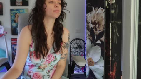 Snapshot of makiyahbelle2 chatting on January 3, 2025, 10:19 pm MakiyahBelle online show from January 3, 2025, 10:19 pm