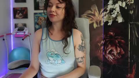 Snapshot of makiyahbelle2 chatting on February 11, 2025, 8:05 am MakiyahBelle online show from February 11, 2025, 8:05 am