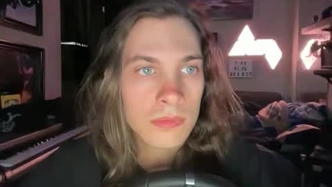 Makoto Himari online show from March 13, 2026, 7:59 am