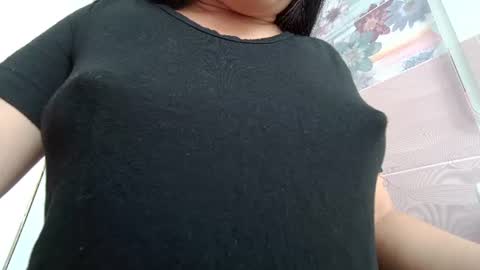 Snapshot of makulato chatting on July 15, 2026, 1:27 pm Maya online show from July 15, 2026, 1:27 pm