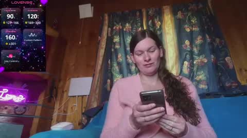 Snapshot of mal_meow chatting on July 20, 2026, 7:11 am Mal Dee online show from July 20, 2026, 7:11 am