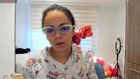 Snapshot of mal_norma chatting on December 22, 2025, 11:18 am Mal Norma online show from December 22, 2025, 11:18 am