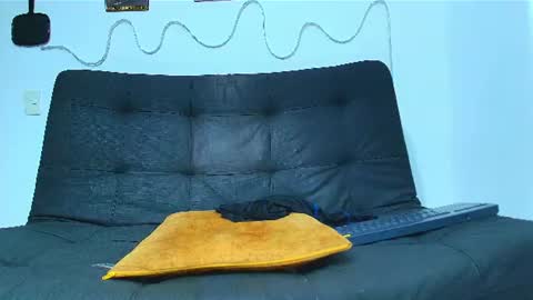 Snapshot of malcompierce chatting on July 5, 2026, 1:56 am Malcom online show from July 5, 2026, 1:56 am