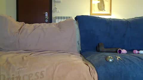 Sissy in stockings online show from January 23, 2025, 7:32 am