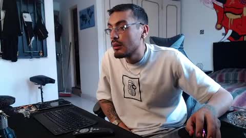 malek_xarx online show from March 13, 2026, 7:09 pm