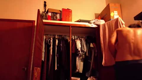 Snapshot of malekthick chatting on March 26, 2026, 11:05 am malekthick online show from March 26, 2026, 11:05 am