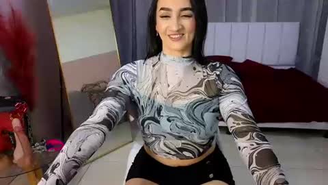Snapshot of malen_fitnessmilf chatting on June 11, 2026, 12:43 am malen_fitnessmilf online show from June 11, 2026, 12:43 am