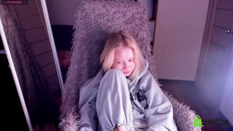 Snapshot of malenaernman chatting on January 26, 2025, 1:36 pm Malena online show from January 26, 2025, 1:36 pm