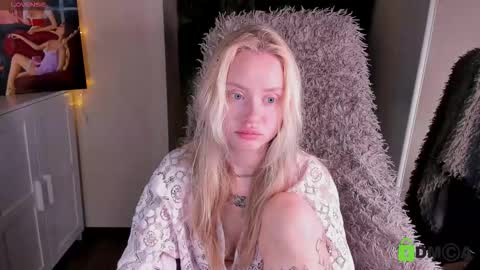 Snapshot of malenaernman chatting on September 9, 2025, 7:41 am Malena online show from September 9, 2025, 7:41 am
