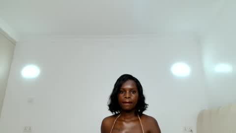 Snapshot of malia_baby chatting on June 9, 2026, 3:29 am malia online show from June 9, 2026, 3:29 am