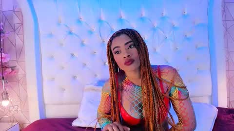 Malika soleil  online show from March 18, 2026, 5:21 am