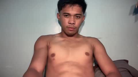 Snapshot of malikgray chatting on October 19, 2025, 7:42 am Malik online show from October 19, 2025, 7:42 am