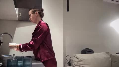 Snapshot of malina568708 chatting on February 15, 2026, 4:58 pm malina568708 online show from February 15, 2026, 4:58 pm