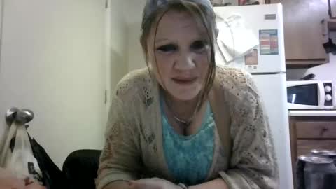 Snapshot of malinda702 chatting on March 4, 2025, 7:01 pm malinda702 online show from March 4, 2025, 7:01 pm