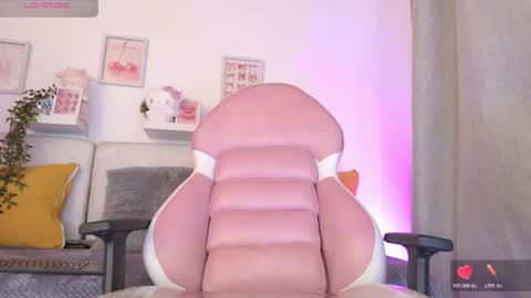 Snapshot of malka_burning chatting on May 17, 2026, 8:05 pm Malka online show from May 17, 2026, 8:05 pm