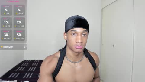 Snapshot of malkongarcia chatting on December 15, 2024, 12:51 am malkongarcia online show from December 15, 2024, 12:51 am