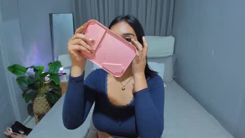 Snapshot of mallorygil chatting on January 5, 2025, 5:09 am Mallory online show from January 5, 2025, 5:09 am