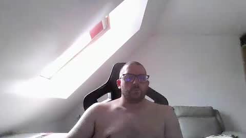 breton online show from September 10, 2025, 9:31 am