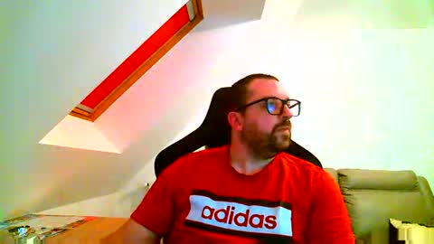 breton online show from November 16, 2025, 5:40 pm