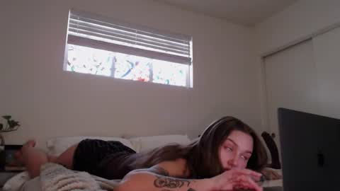 Snapshot of malthevalleyqueen chatting on June 22, 2026, 3:53 pm Mal online show from June 22, 2026, 3:53 pm