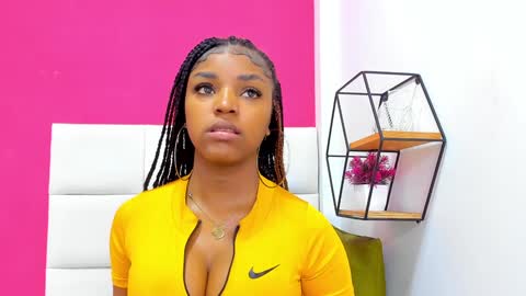 Melanie online show from December 2, 2024, 11:34 am