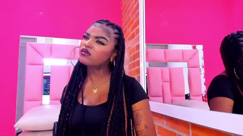 Melanie online show from December 14, 2024, 7:25 pm