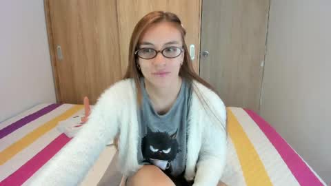instagram  nueela   online show from June 5, 2026, 11:21 pm