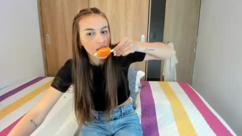 instagram  nueela   online show from June 25, 2026, 8:24 pm