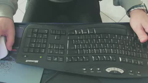 Snapshot of maly246 chatting on February 27, 2026, 8:58 am maly246 online show from February 27, 2026, 8:58 am