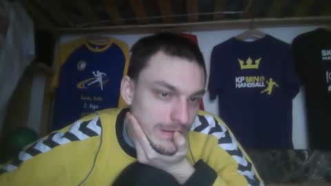 Snapshot of mamamia1789 chatting on February 18, 2026, 11:17 am mamamia1789 online show from February 18, 2026, 11:17 am