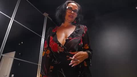 Snapshot of mamasitasexy79 chatting on July 13, 2026, 9:39 pm ioana love online show from July 13, 2026, 9:39 pm