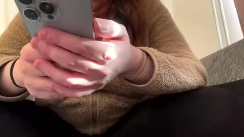 mamazita111 online show from March 13, 2026, 8:43 am