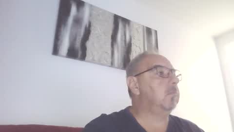 Snapshot of mambow99 chatting on February 1, 2025, 8:26 pm OLDMANFREE online show from February 1, 2025, 8:26 pm