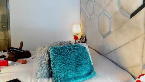 mami_soto online show from June 18, 2026, 11:31 pm