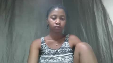 Snapshot of mamieriela chatting on April 18, 2026, 9:59 pm mamieriela online show from April 18, 2026, 9:59 pm