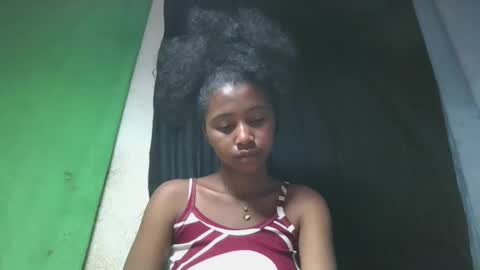 Snapshot of mamieriela chatting on April 25, 2026, 2:14 pm mamieriela online show from April 25, 2026, 2:14 pm