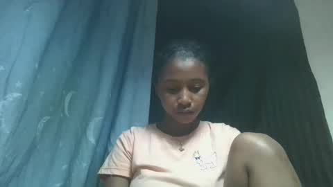 Snapshot of mamieriela chatting on May 9, 2026, 8:52 am mamieriela online show from May 9, 2026, 8:52 am