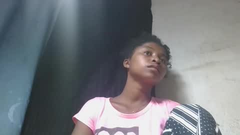 Snapshot of mamieriela chatting on May 10, 2026, 4:45 pm mamieriela online show from May 10, 2026, 4:45 pm