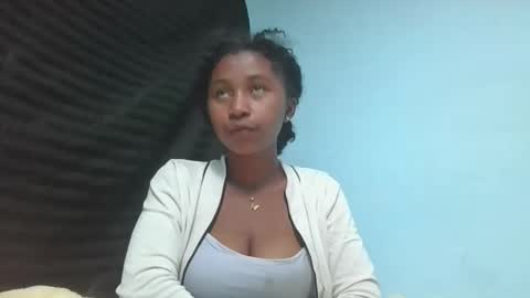 Snapshot of mamieriela chatting on May 15, 2026, 6:04 pm mamieriela online show from May 15, 2026, 6:04 pm